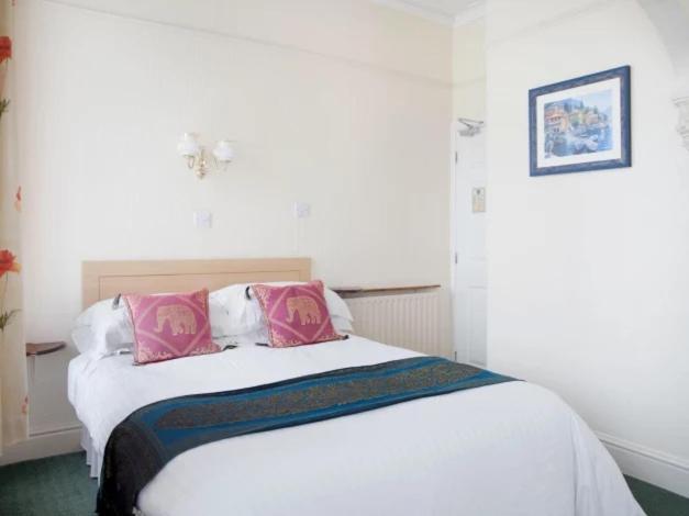 Myroomz Tudor Rose Original بلاكبول المظهر الخارجي الصورة