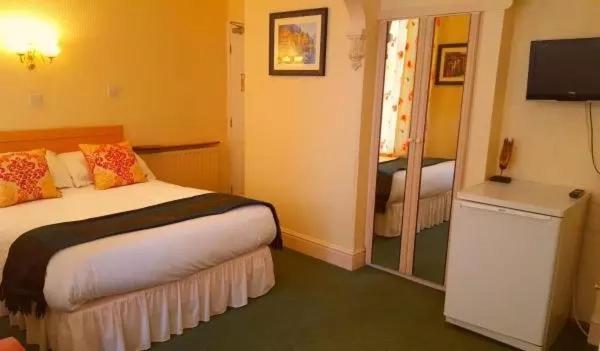 Myroomz Tudor Rose Original بلاكبول المظهر الخارجي الصورة
